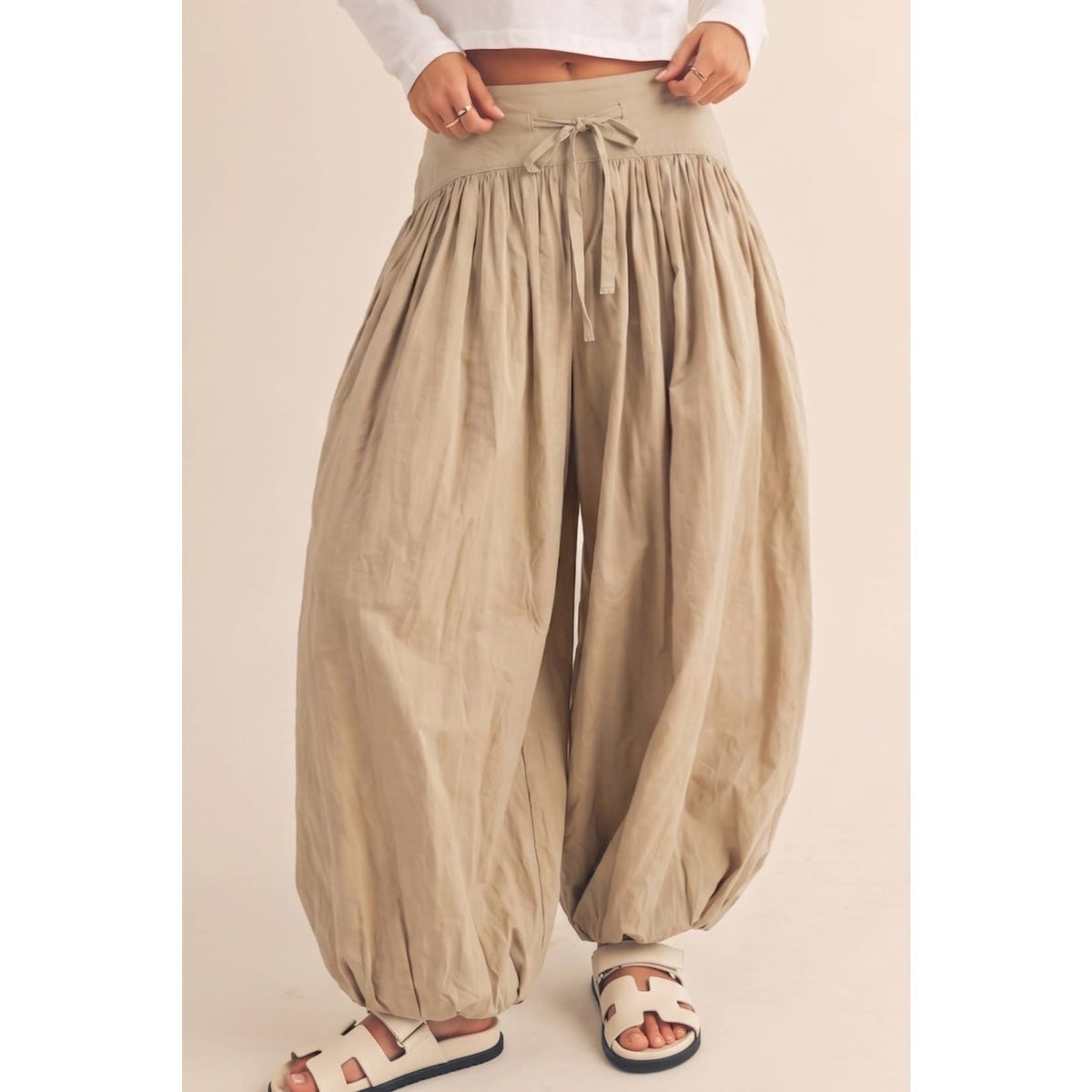 Utility Pleated Balloon Leg Pants