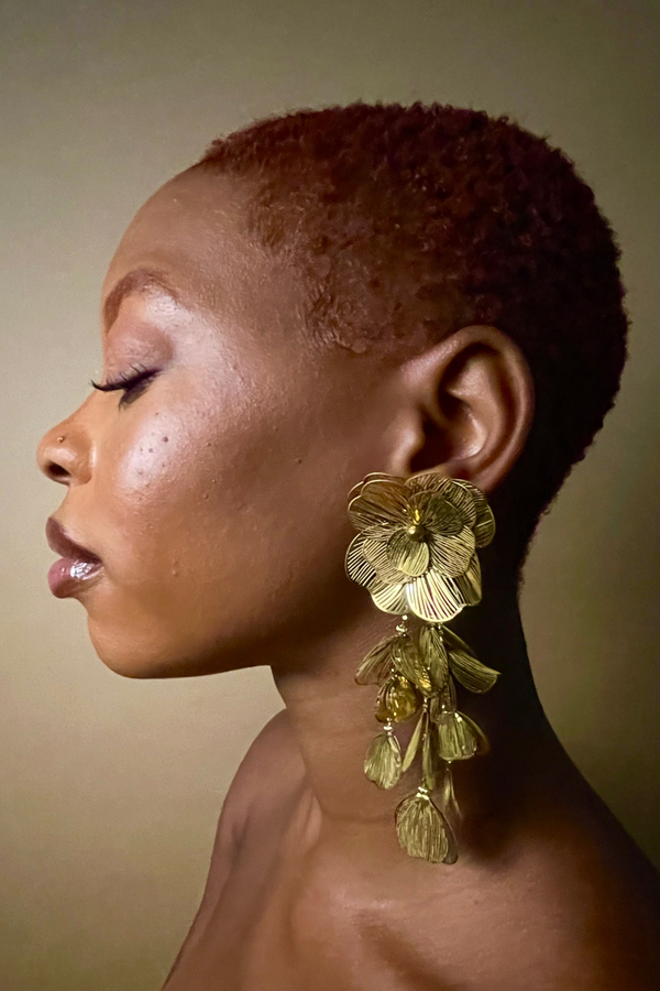 Zinnia Hanging Studs